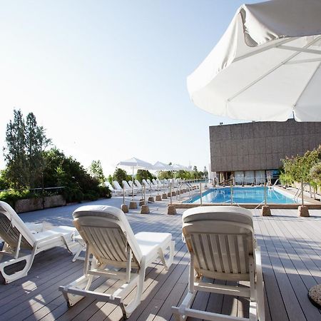 Hotel Palafox Zaragoza Kemudahan gambar The rooftop pool at the hotel