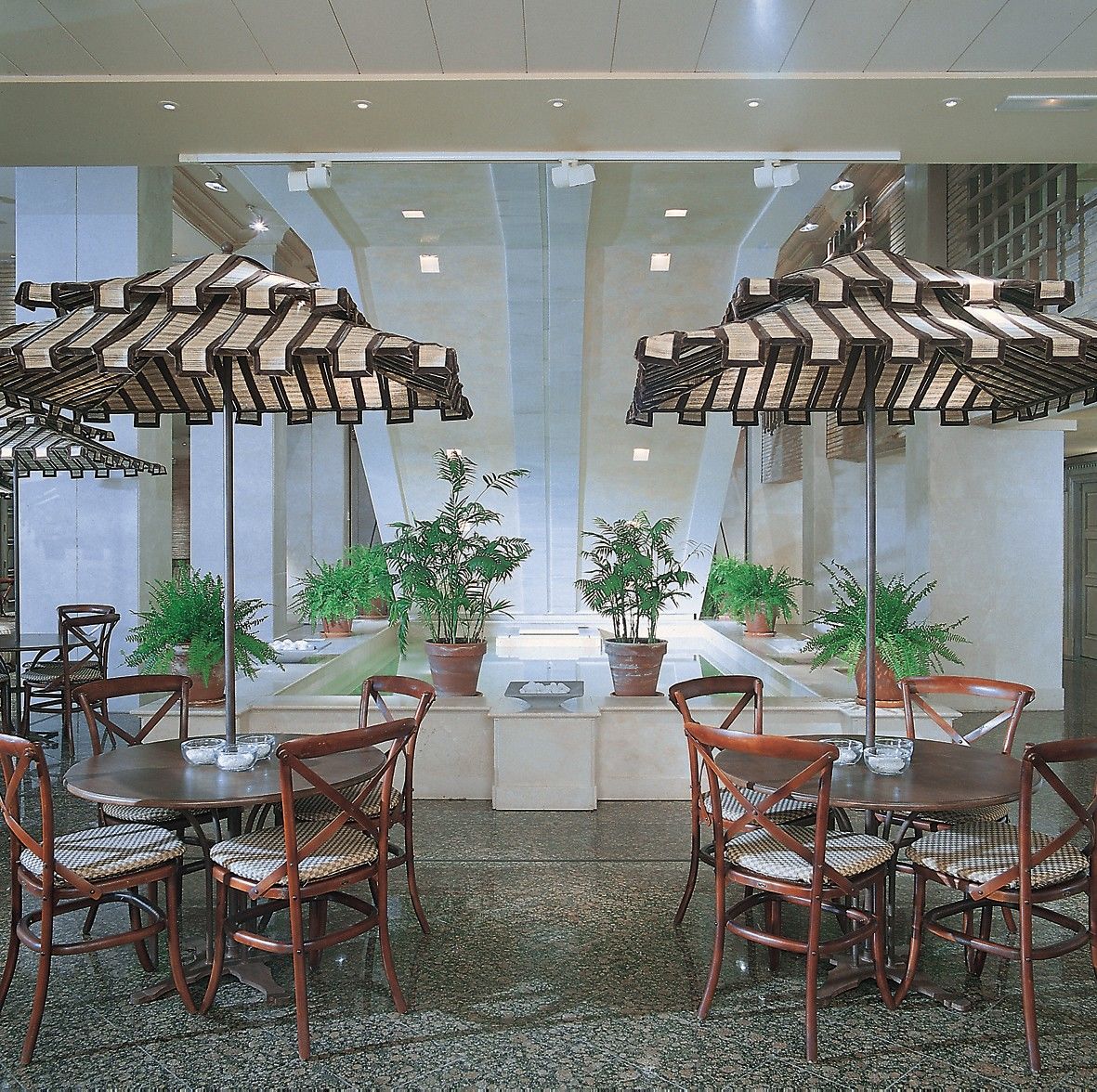 Hotel Palafox Zaragoza Luaran gambar The interior of the restaurant