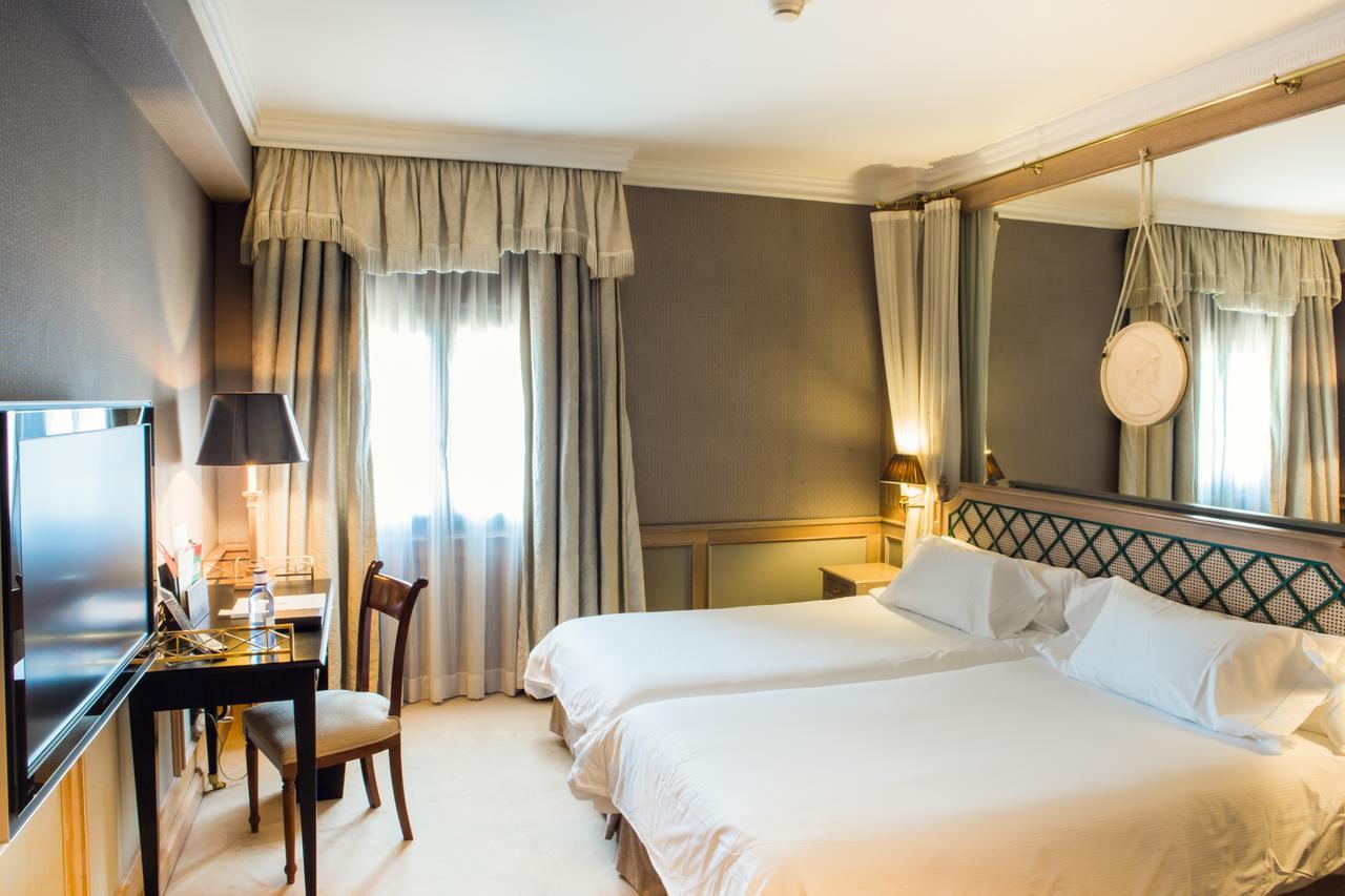 Hotel Palafox Zaragoza Luaran gambar